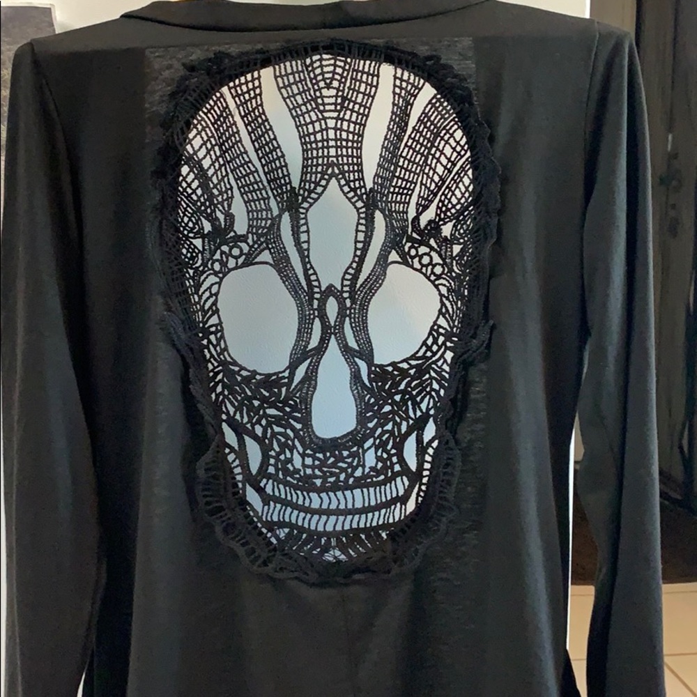 Skull cover up